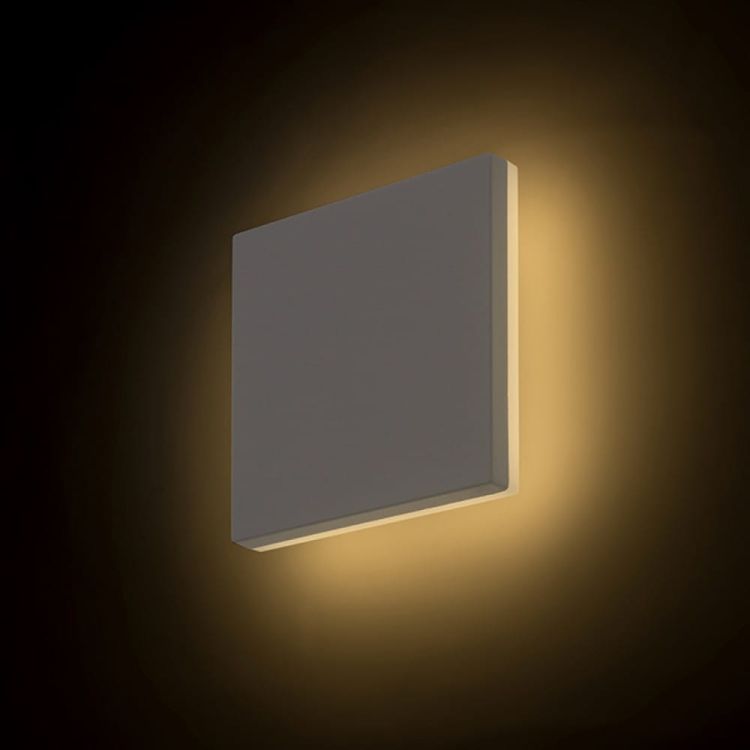 ATHI ścienna biała  230V LED 9.6W IP54  3000K