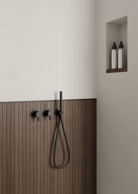 Czarna bateria wannowa podtynkowa Kohlman Axel Black QW260AB