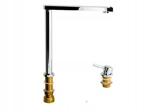 Bateria kuchenna 15 cm z obrotową wylewką i niewielkim mieszaczem Pyramis Satellita 090917138 chrom