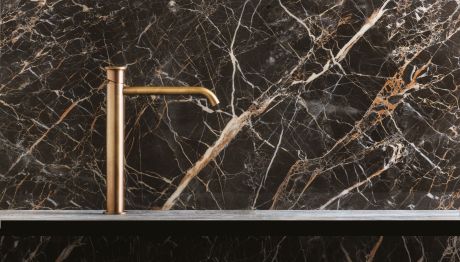 Przejdź do produktu Złota bateria umywalkowa wysoka 29 cm Emmevi Filo 85003BIGORSP złoty szczotkowany