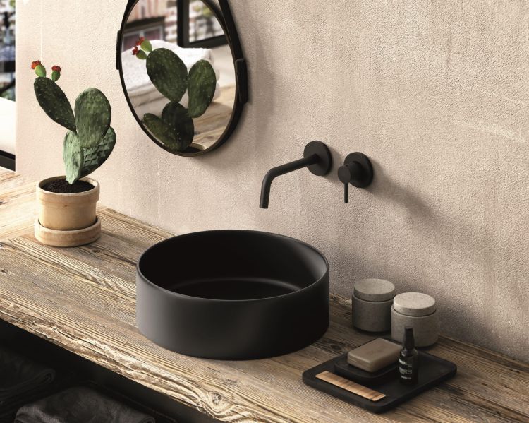Czarna bateria umywalkowa podtynkowa z wylewką Paffoni Light LIG006NO do loftowych aranżacji