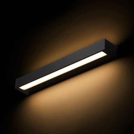 Przejdź do produktu ASTER 50 ścienna czarna akryl mleczny 230V LED 2x10W IP65 3000K