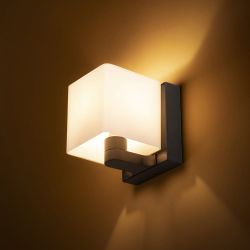 PHILLY ścienna czarna szkło opalowe 230V LED G9 7W