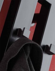 Grzejnik łazienkowy z haczykami 32,6x180 cm czarny PMH Darius DAH6A