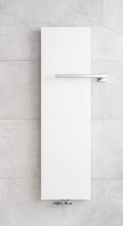 Grzejnik łazienkowy pionowy 49x122 cm PMH Pegasus PG4W biały