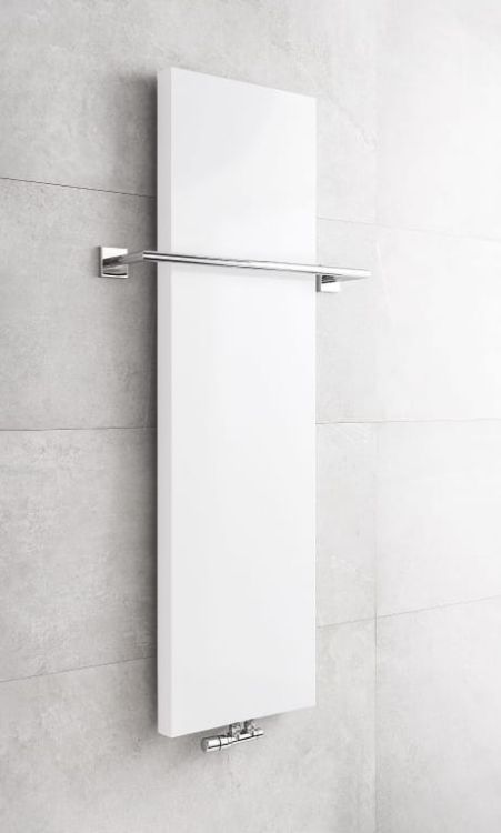 Grzejnik łazienkowy, pionowy 61x122 cm PMH Pegasus PG5W biały