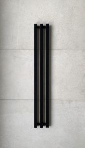 Czarny grzejnik łazienkowy, dekoracyjne 25x150 cm PMH Pluto P2B/4