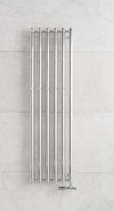 Grzejnik łazienkowy pionowy 26,6x150 cm z wieszaczkami PMH Rosendal R2C chrom