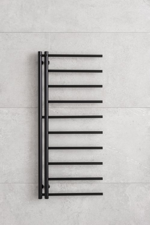 Czarny grzejnik łazienkowy 50x114 cm PMH Apollo AP1B
