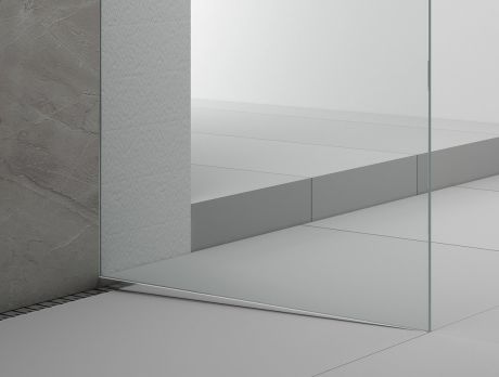 Przejdź do produktu ARCHITEX zestaw do mocowania szkła podłoga-ściana-sufit z listwą spadkową, 1615x2600mm, prawy, polerowany aluminium