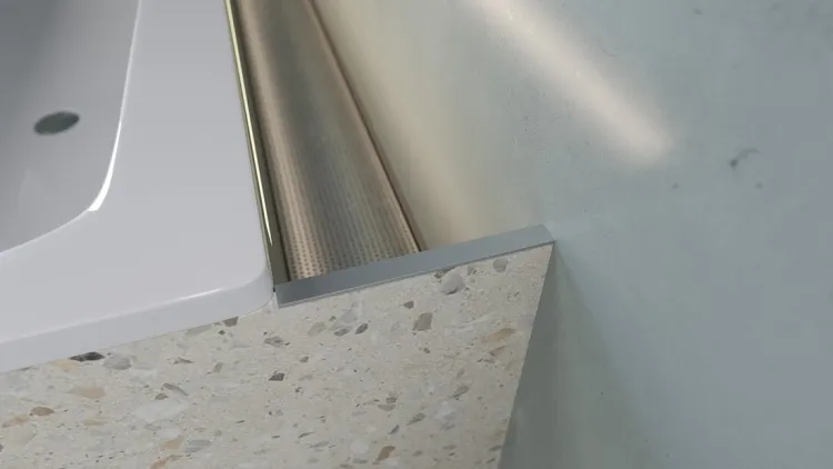 NIX półka wnękowa nad wannę ze stali nierdzewnej, 180 cm, narożna