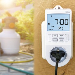 Termostat wtyczkowy z funkcją digitalnego przełącznika gniazdkowego