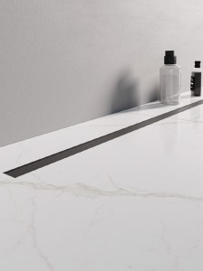Wysokoprzepustowe odwodnienie liniowe o szerokości od 60 cm do 100 cm.