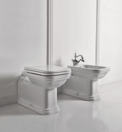 Kerasan Waldorf deska biała wolnoopadająca złoty 418701