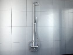 Zestaw prysznicowy z deszczownicą 20x15 cm Kohlman Foxal QW276F chrom