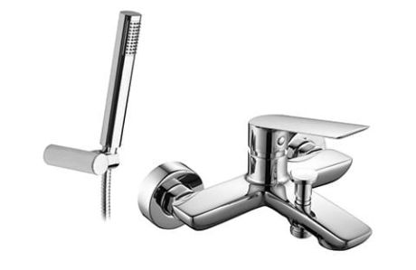 Przejdź do produktu Bateria prysznicowo-wannowa 19x11 cm z rączką prysznicową i wężem kompletna Demm Sleek 9900 chrom