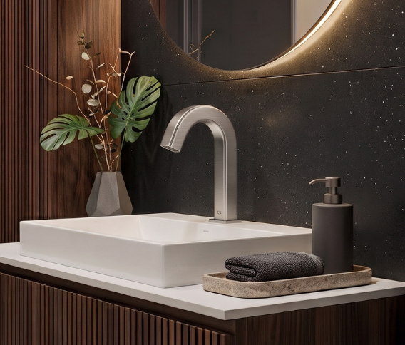 Bezdotykowa bateria umywalkowa Freak Bathroom Basic nikiel szczotkowany inox w aranżacji